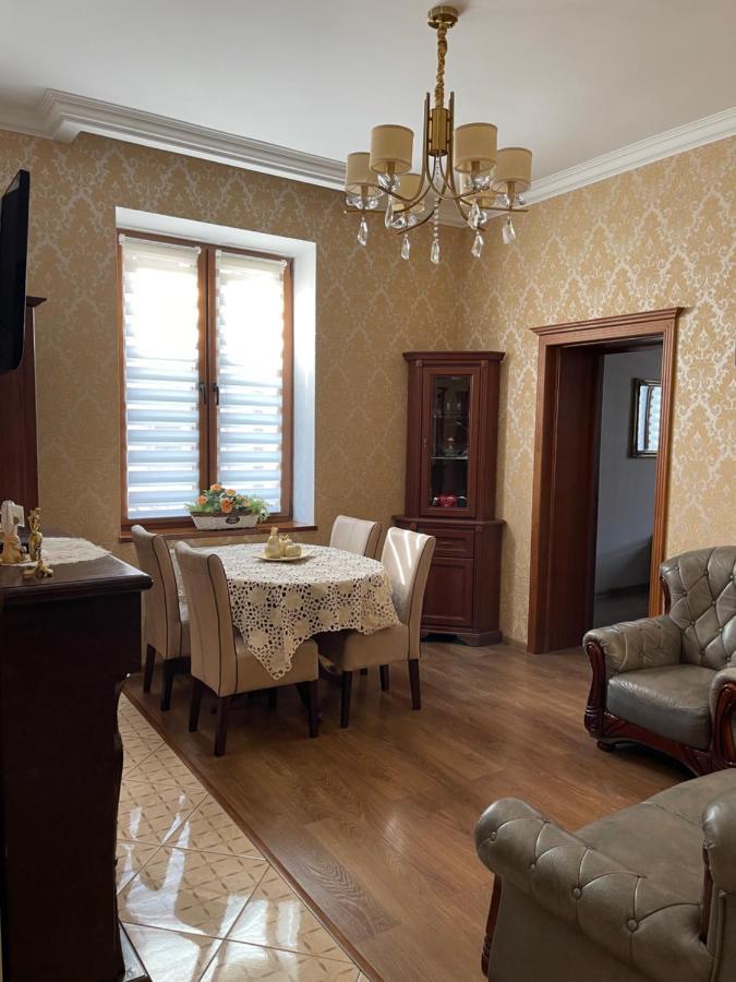 Apartment On Franka Leopoli Esterno foto